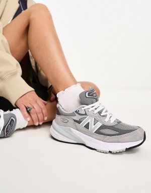 New Balance 990