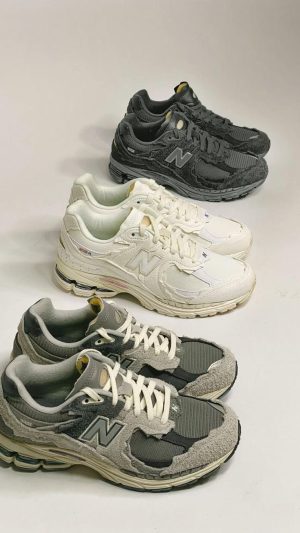 New Balance 2002R